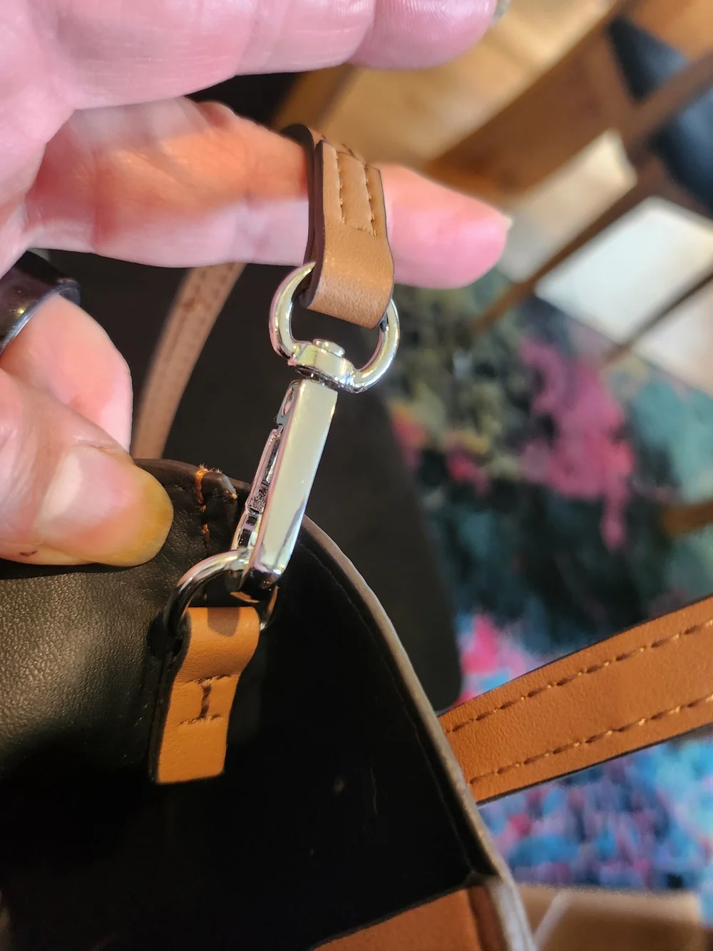 The Unbranded Brand stylish tan